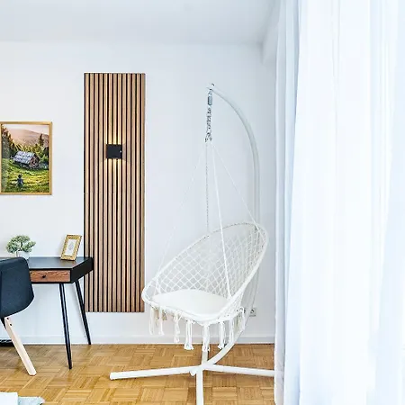 Grosse Terassen-wohnung Mit Grill, Playstation 5, Billardtisch Und Massagesessel Apartment *