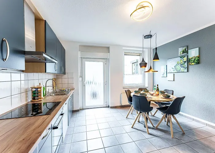 Appartement Grosse Terassen-wohnung Mit Grill, Playstation 5, Billardtisch Und Massagesessel *