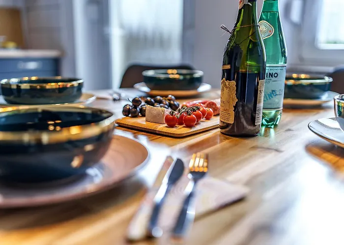 Grosse Terassen-wohnung Mit Grill, Playstation 5, Billardtisch Und Massagesessel Appartement