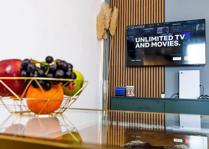 Grosse Terassen-wohnung Mit Grill, Playstation 5, Billardtisch Und Massagesessel Appartement Haan